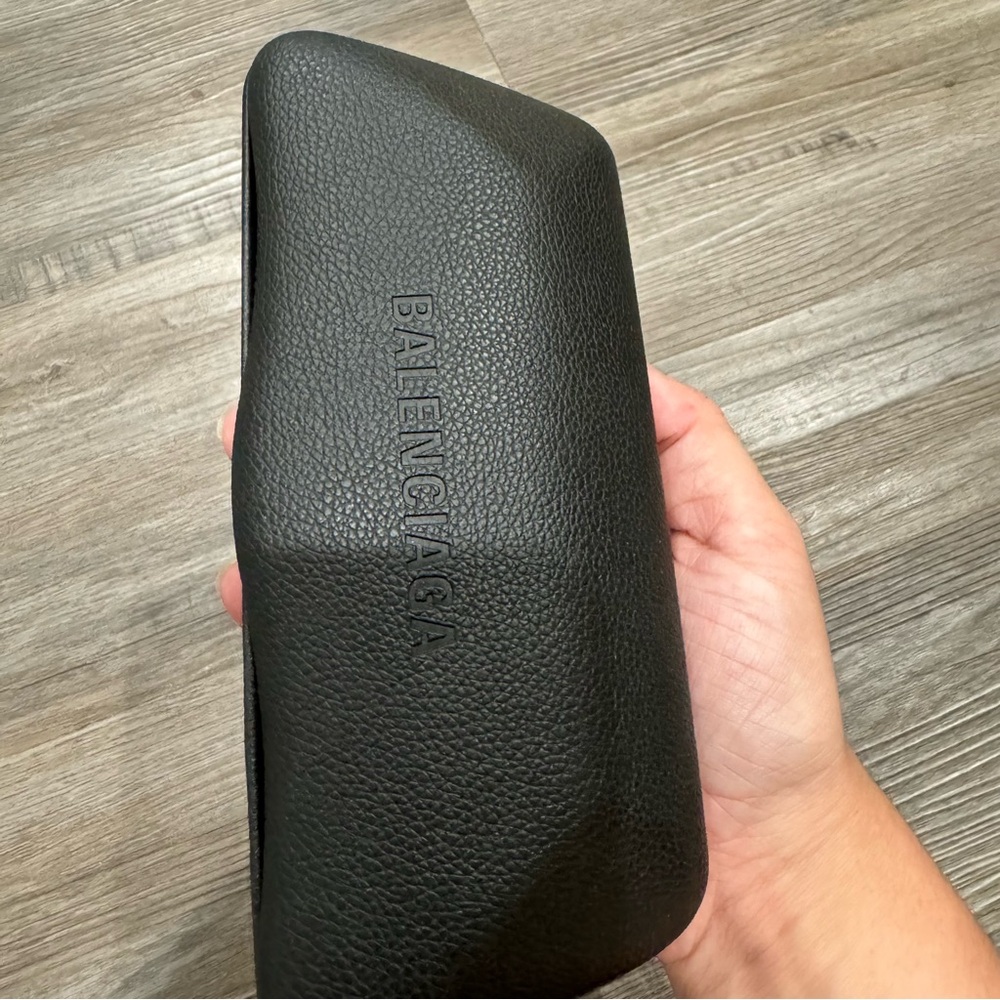 Balenciaga Sunglasses Logo Hard Shell Case - Picture 5 of 5